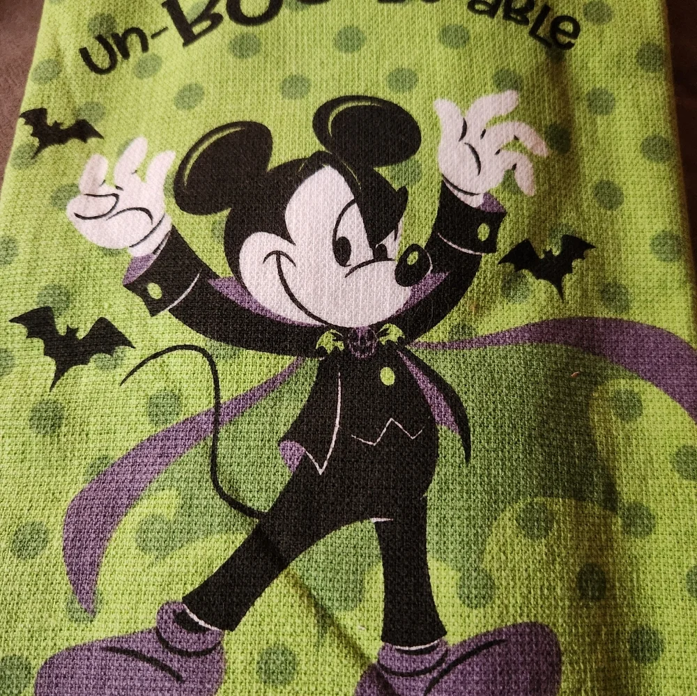 Mickey Mouse Halloween Kitchen Towels Set Of 2 NWT